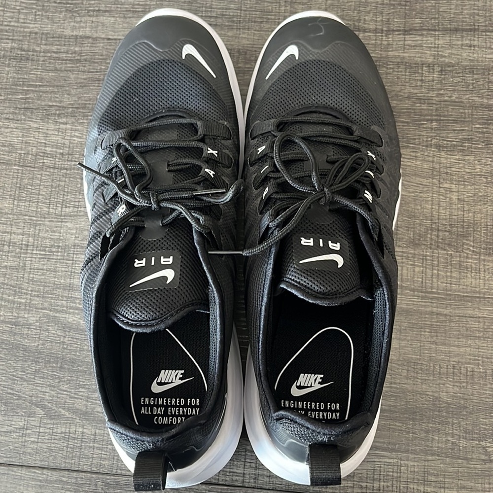 Nike AirMax Axis - Picture 5 of 6